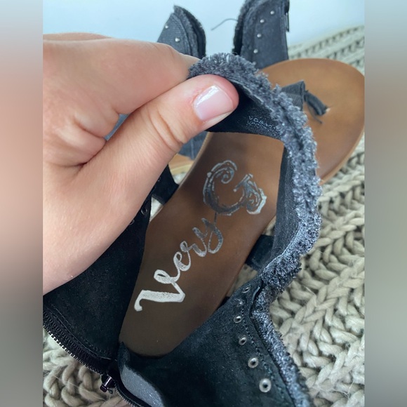 Very G Journey Sandal - Picture 10 of 10